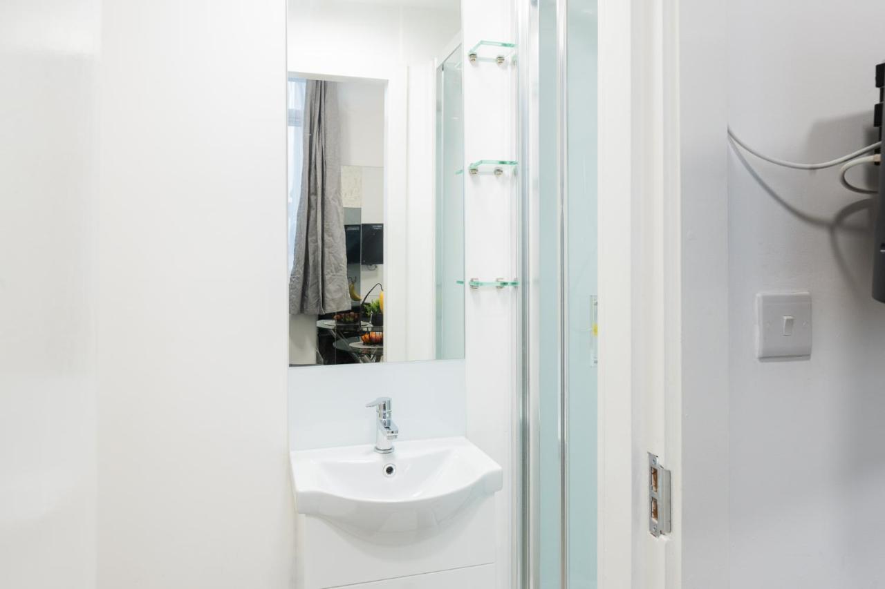 Large Studio Apartment 30 Mins To Oxford Street London Exterior foto